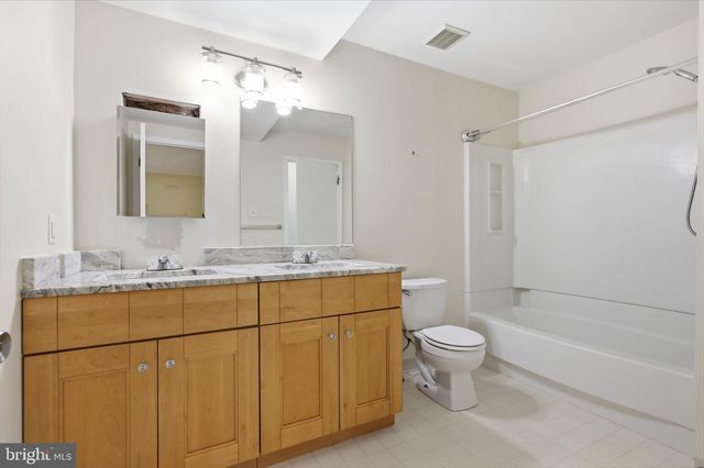 208 DEVON WAY, Levittown, PA 19057