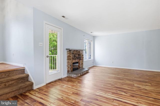 208 DEVON WAY, Levittown, PA 19057