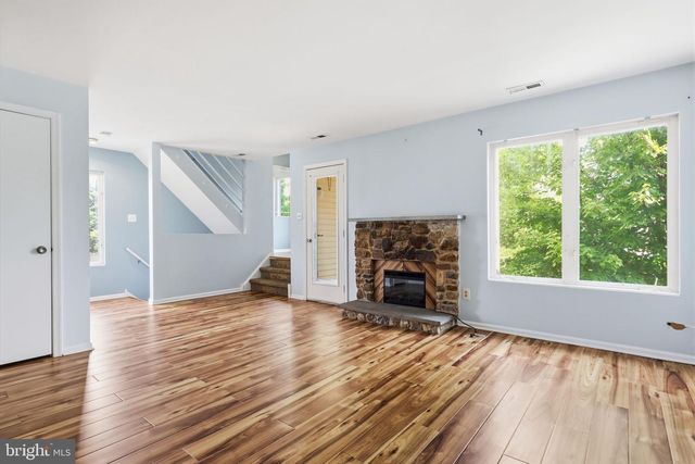 208 DEVON WAY, Levittown, PA 19057