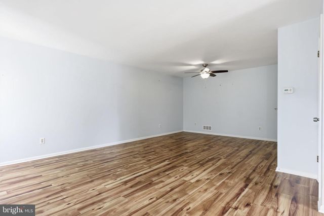 208 DEVON WAY, Levittown, PA 19057