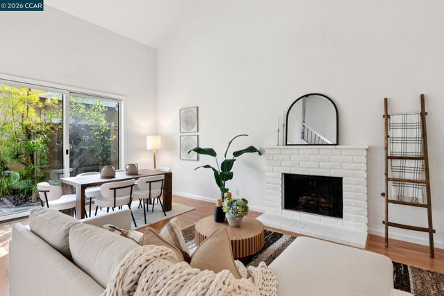 1003 Northoak Dr, Walnut Creek, CA 94598