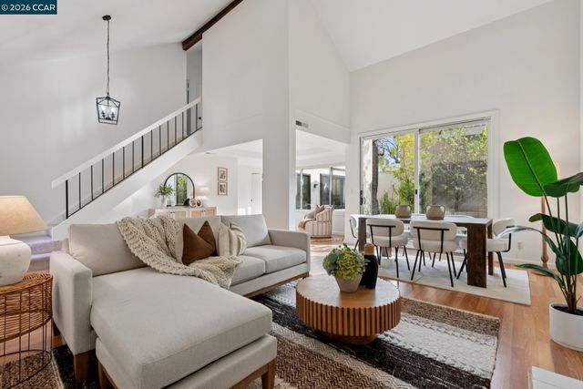 1003 Northoak Dr, Walnut Creek, CA 94598