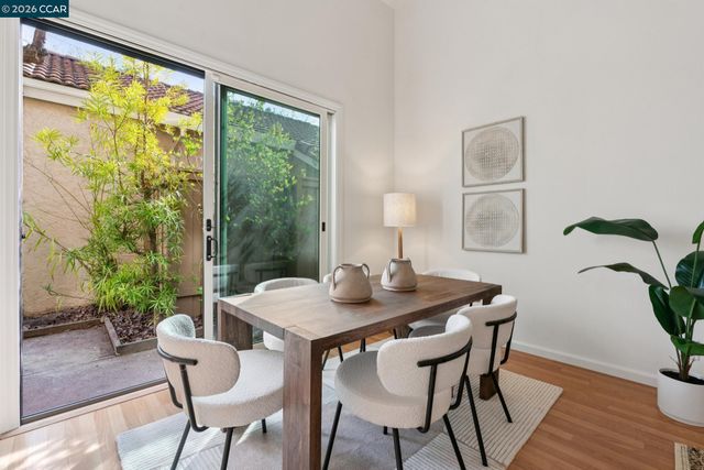 1003 Northoak Dr, Walnut Creek, CA 94598