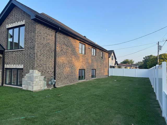 4951 W 86th Street, Burbank, IL 60459