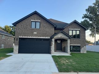 4951 W 86th Street, Burbank, IL 60459