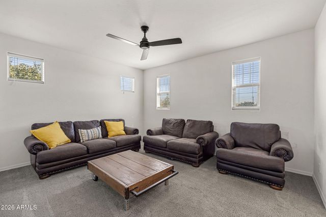 1170 E KENSINGTON Road, Gilbert, AZ 85297