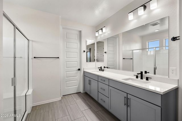 1170 E KENSINGTON Road, Gilbert, AZ 85297