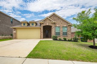 220 Ridgeland Oaks Drive, Fort Worth, TX 76120