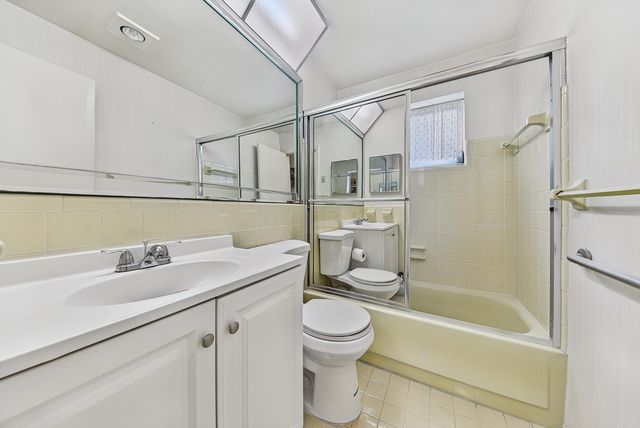 5717 NW 65TH Way, Tamarac, FL 33321