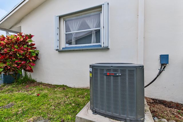 5717 NW 65TH Way, Tamarac, FL 33321