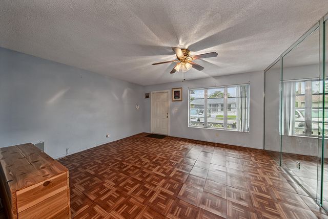 5717 NW 65TH Way, Tamarac, FL 33321