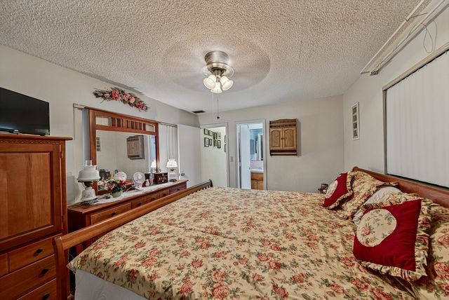 5717 NW 65TH Way, Tamarac, FL 33321