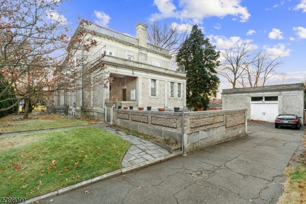 229 Ballantine Pkwy, Newark City, NJ 07104 — photo 2