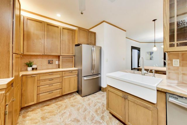 6108 S Kimbark Avenue 2E, Chicago, IL 60637
