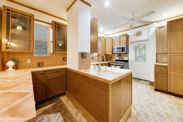 6108 S Kimbark Avenue 2E, Chicago, IL 60637