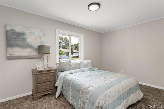 2378 Dawes Avenue, Shelby Twp, MI 48317