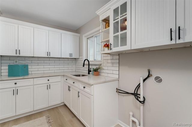 2378 Dawes Avenue, Shelby Twp, MI 48317