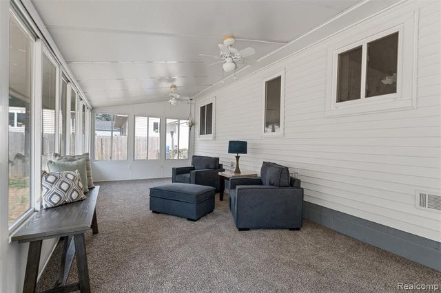 2378 Dawes Avenue, Shelby Twp, MI 48317