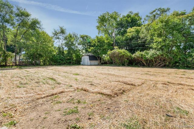2378 Dawes Avenue, Shelby Twp, MI 48317