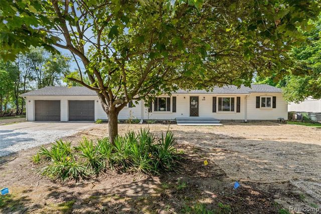 2378 Dawes Avenue, Shelby Twp, MI 48317