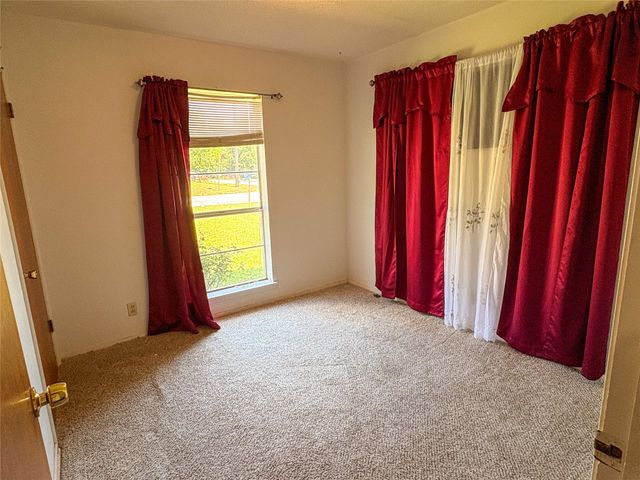 1829 S Center Street, Denison, TX 75021