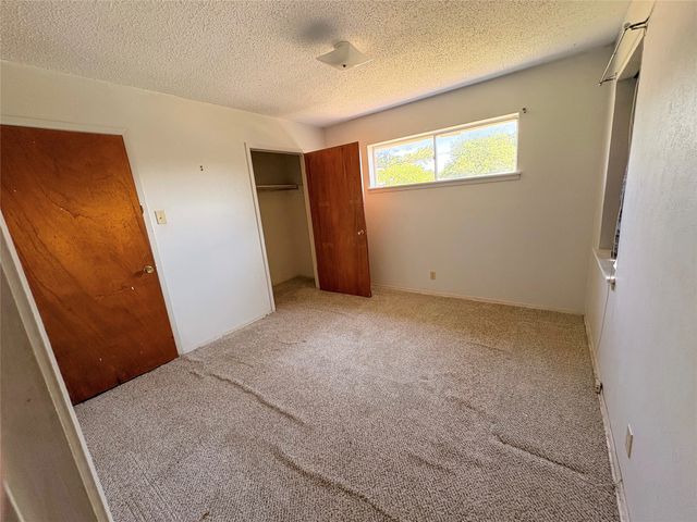 1829 S Center Street, Denison, TX 75021