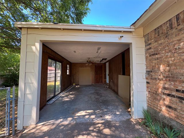 1829 S Center Street, Denison, TX 75021