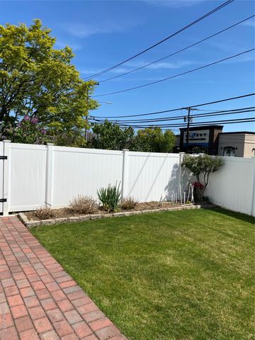 297 Fairfield Avenue, Carle Place, NY 11514