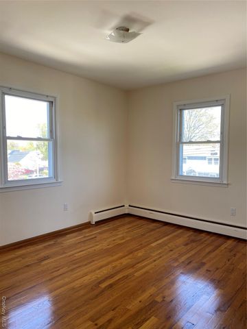 297 Fairfield Avenue, Carle Place, NY 11514