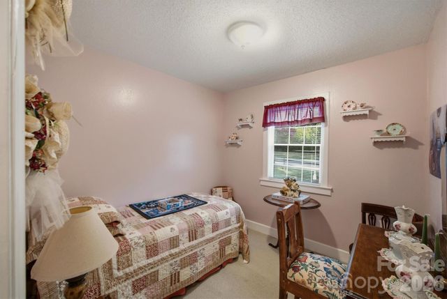 5513 Old Linville Road, Marion, NC 28752