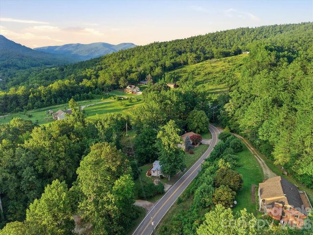 5513 Old Linville Road, Marion, NC 28752