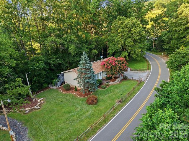 5513 Old Linville Road, Marion, NC 28752