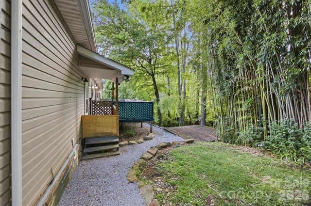 5513 Old Linville Road, Marion, NC 28752