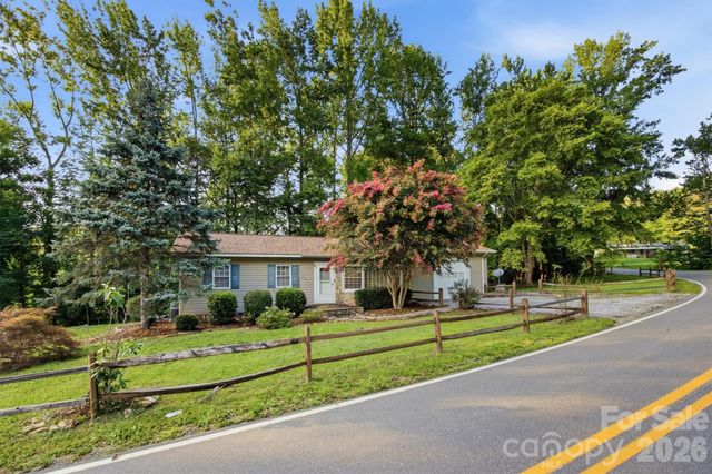 5513 Old Linville Road, Marion, NC 28752