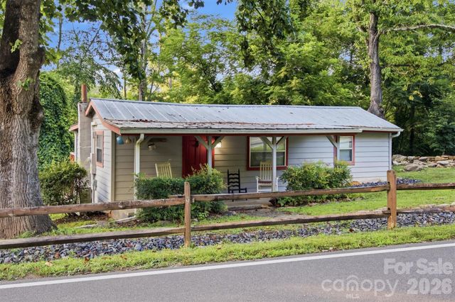 5513 Old Linville Road, Marion, NC 28752