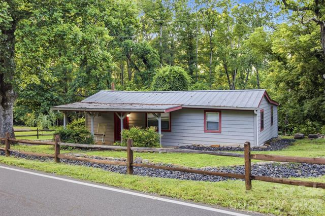 5513 Old Linville Road, Marion, NC 28752