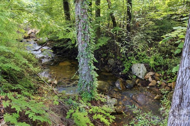 5513 Old Linville Road, Marion, NC 28752