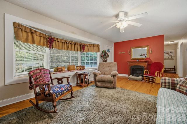 5513 Old Linville Road, Marion, NC 28752