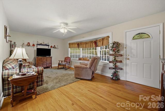 5513 Old Linville Road, Marion, NC 28752