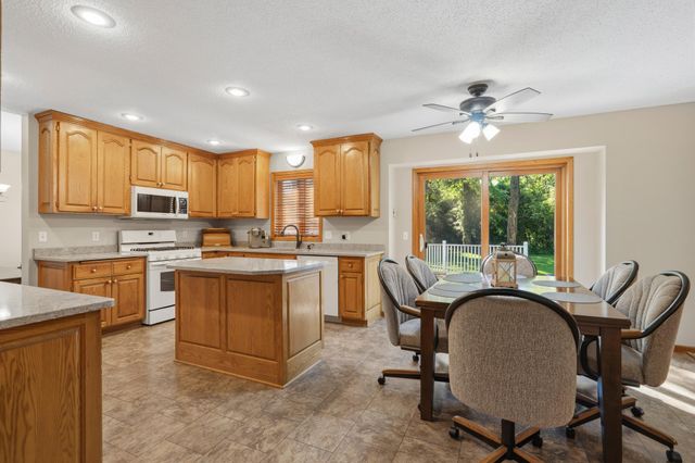 1432 Cloud Drive NE, Blaine, MN 55449