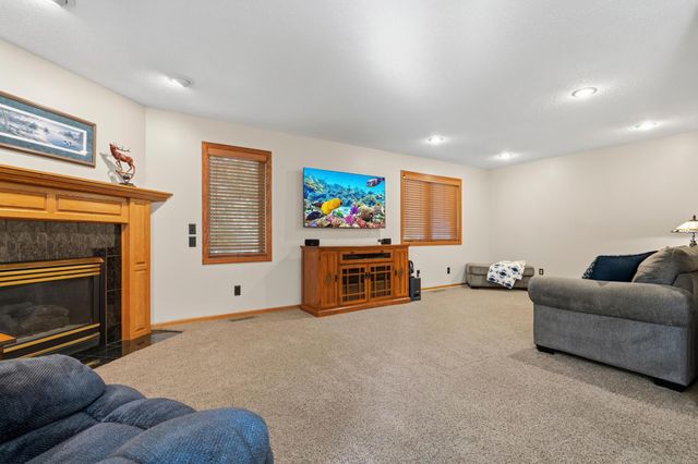 1432 Cloud Drive NE, Blaine, MN 55449