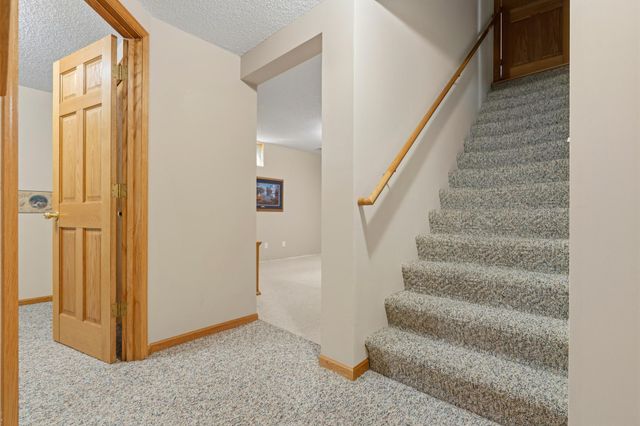 1432 Cloud Drive NE, Blaine, MN 55449