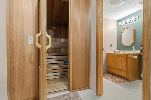 1432 Cloud Drive NE, Blaine, MN 55449