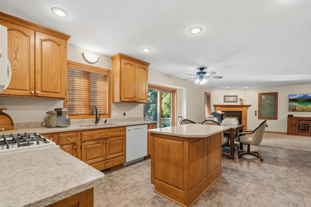 1432 Cloud Drive NE, Blaine, MN 55449