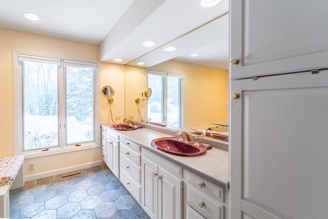 3325 DELLA STREET, Stevens Point, WI 54481