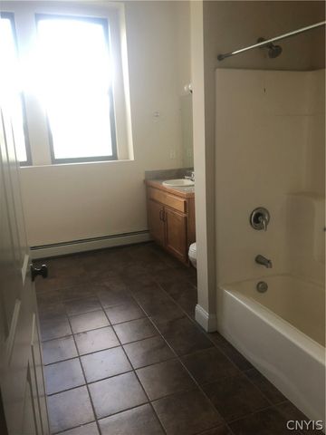 617 East Hiawatha Boulevard 6, Syracuse, NY 13208