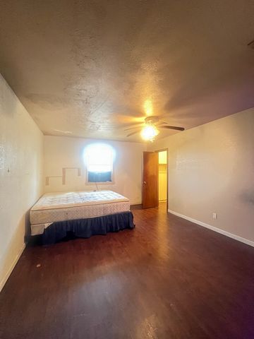 818 Inwood Drive, Mckinney, TX 75069