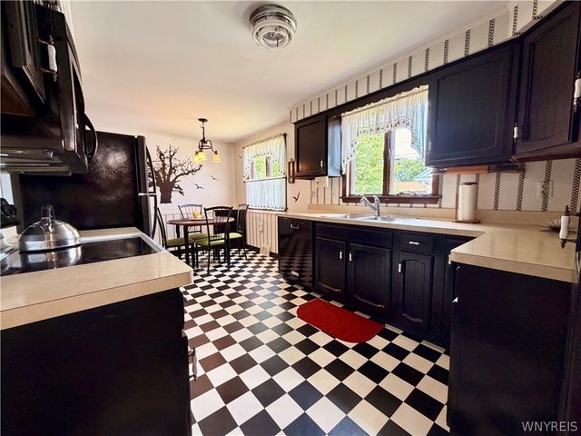 96 Della Drive, Lackawanna, NY 14218