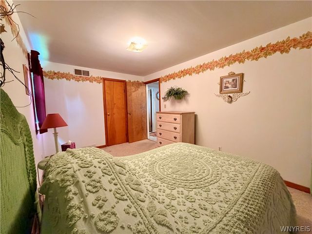 96 Della Drive, Lackawanna, NY 14218