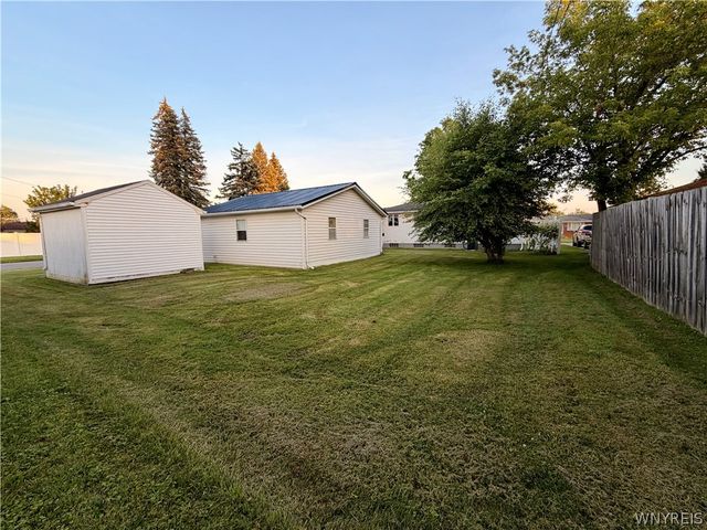 96 Della Drive, Lackawanna, NY 14218
